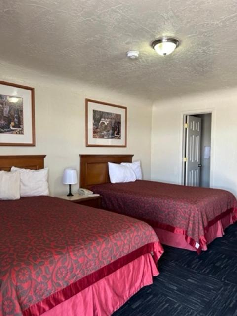 Travelodge By Wyndham Gallup Ngoại thất bức ảnh